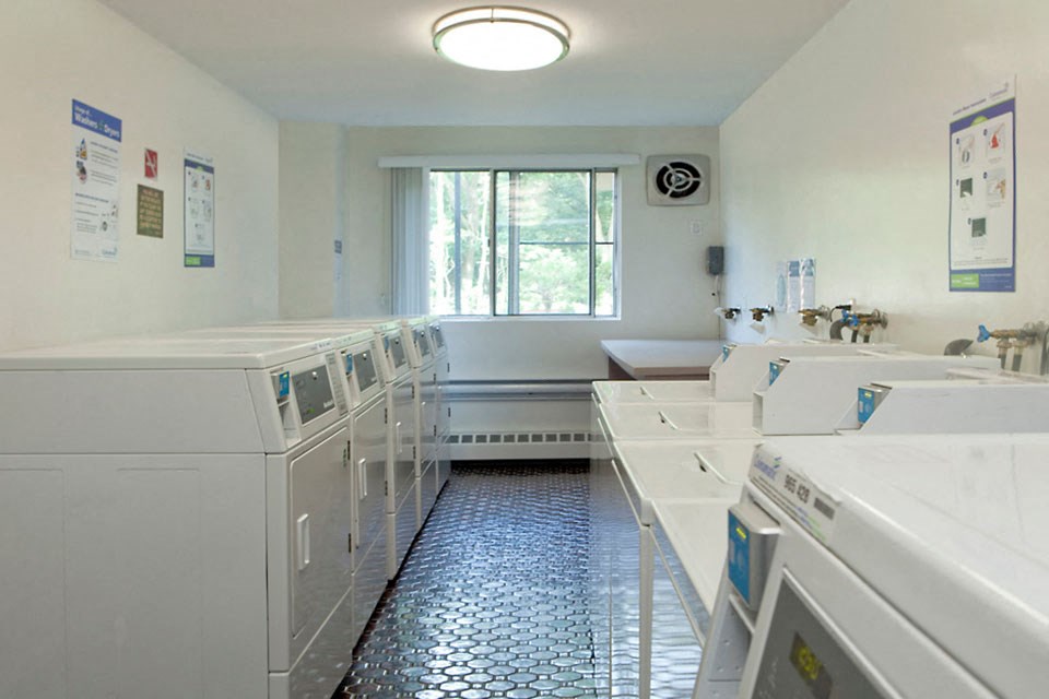 Southwood Apartments in Guelph, ON shared laundry room