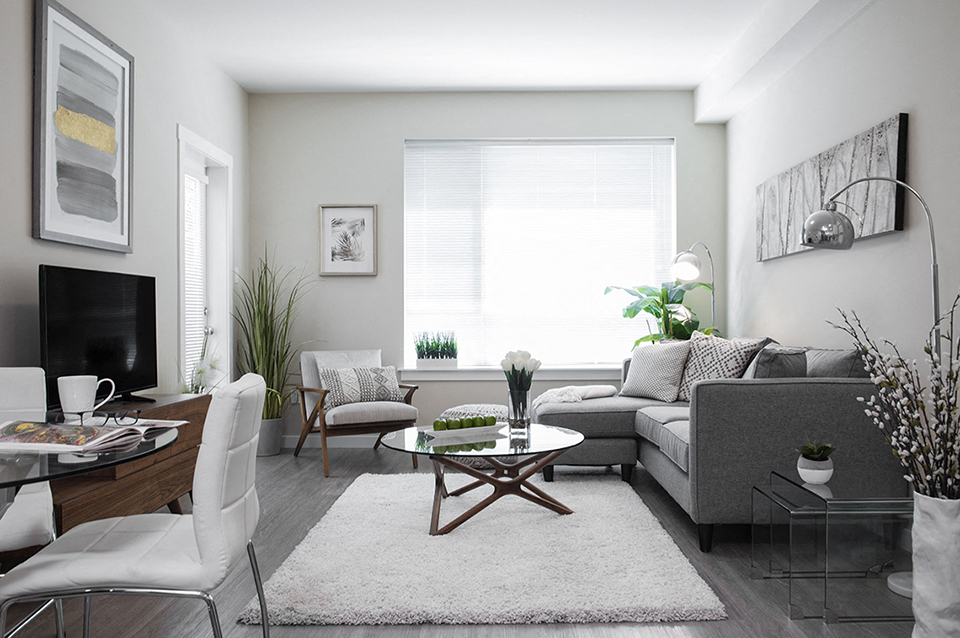 Summerhill Place in Nanaimo, BC living room with luxury vinyl flooring thoughout