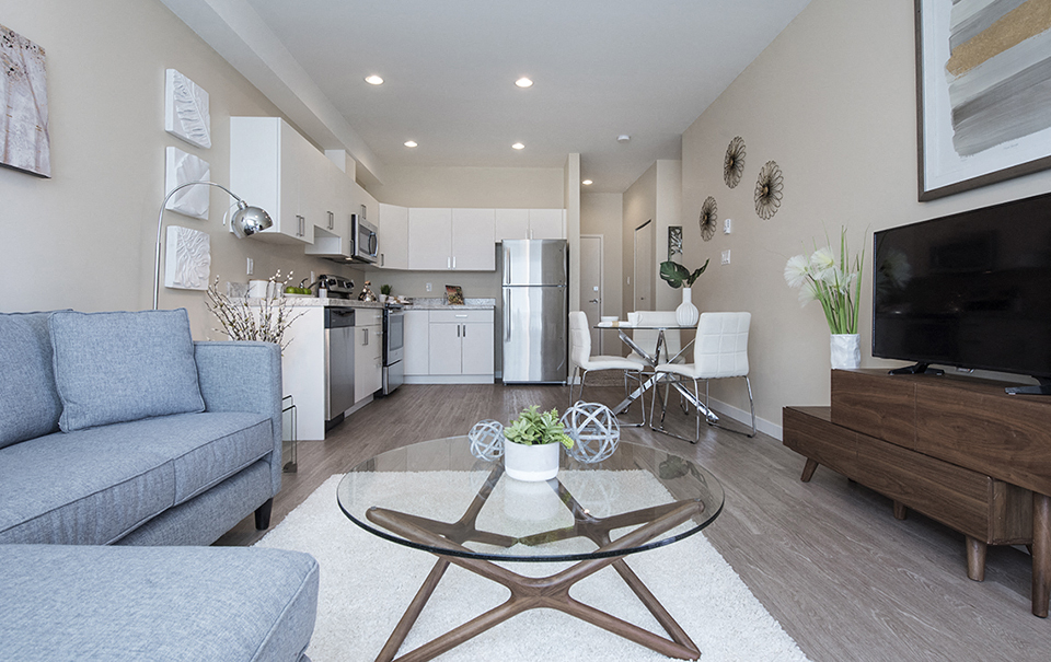 Summerhill Place in Nanaimo, BC open concept living room and kitchen