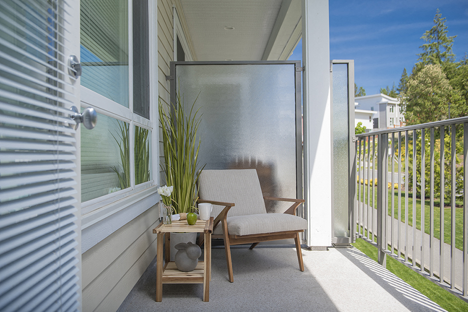 Summerhill Place in Nanaimo, BC suite access to private balcony