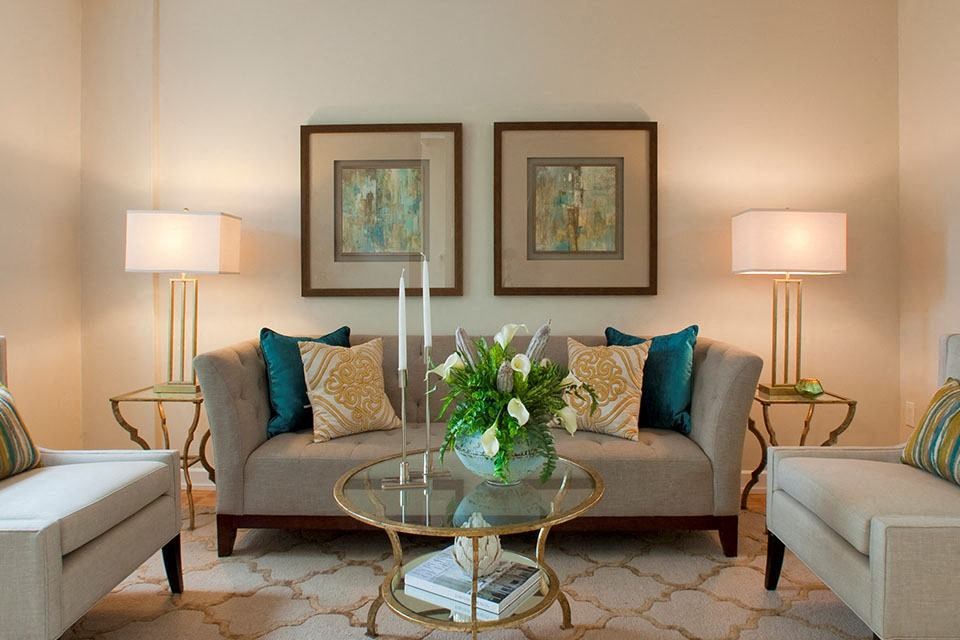 Taunton Terrace in Oshawa, ON modern living room with stylish furniture