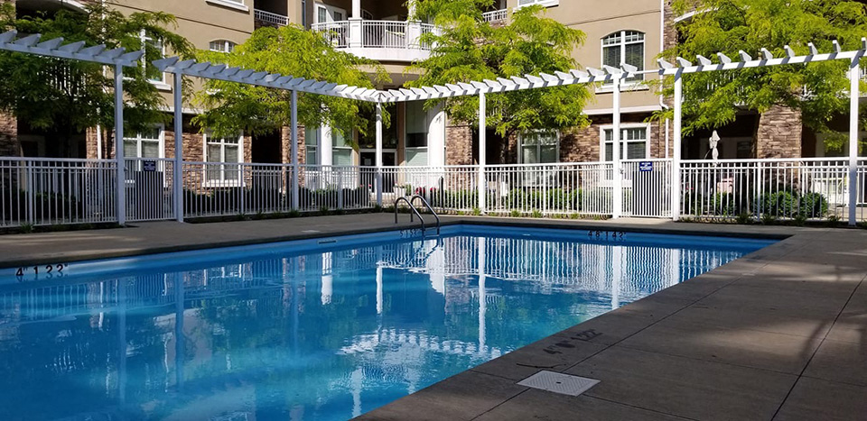 The Conservatory outdoor pool in Kelowna, BC