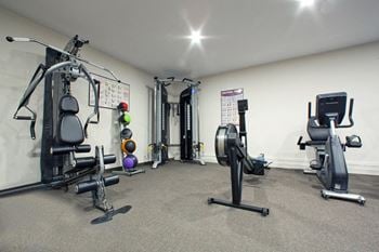 Laura Secord Apartments in Niagara Falls, ON fitness facility