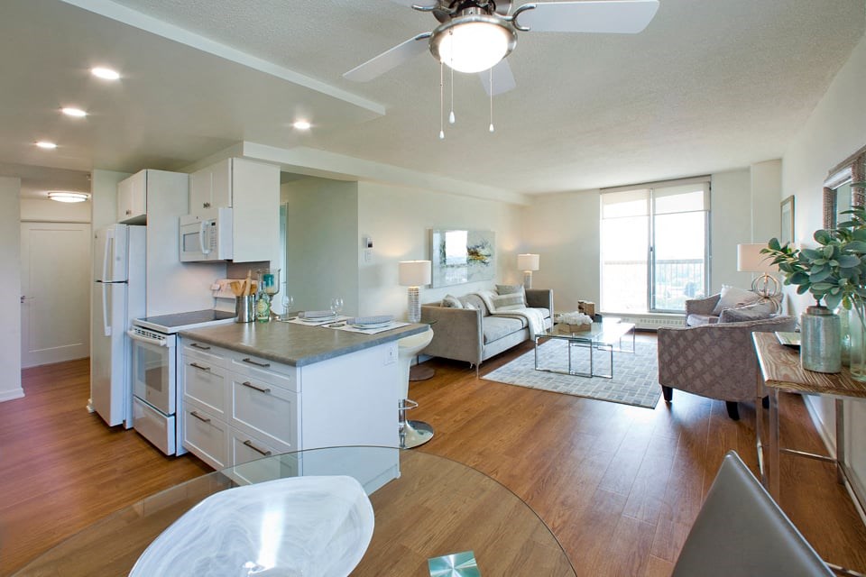 Concorde Apartments in Ottawa, ON open concept living room and kitchen