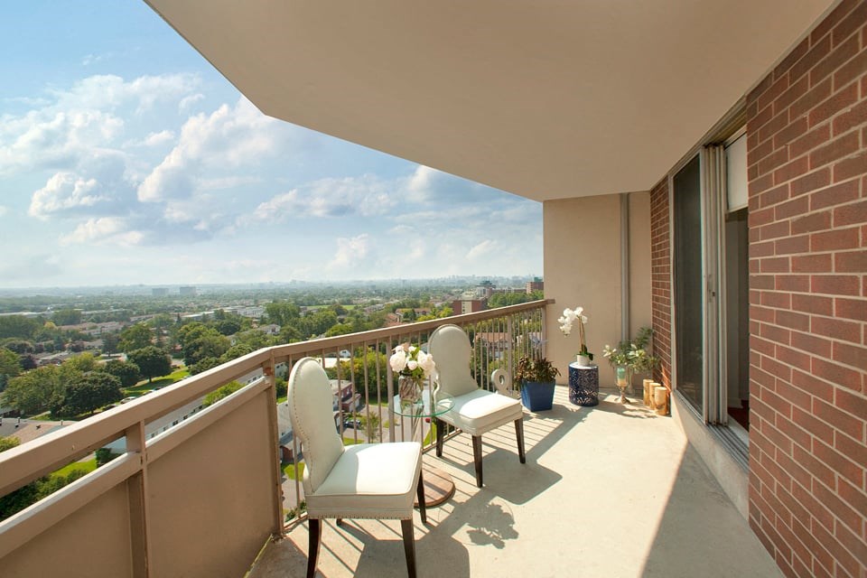 Concorde Apartments in Ottawa, ON suite access to large private balcony