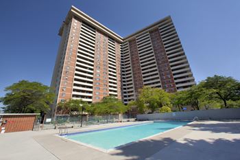 Cambridge Place Apartments in Scarborough, ON Outdoor pool