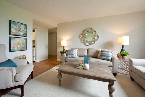 Squire Court stylish living room with hard surface flooring in St. Catharines, ON