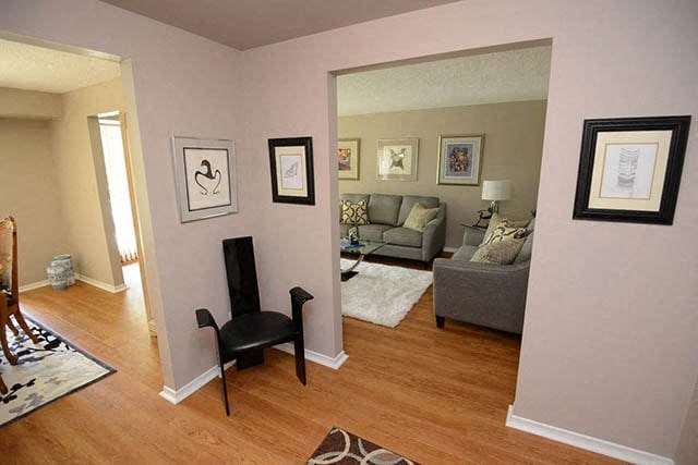 Dalhousie Place suite foyer in Amherstburg, ON