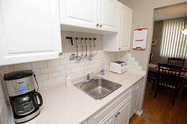 Pickering Towers kitchen with dishwasher in Amherstburg, ON