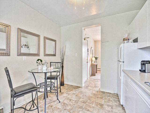 Brockville Apartments in Brockville, ON hard surface flooring in kitchen