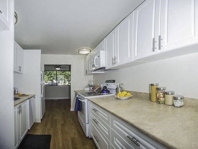 Willowbrook Estates in Brooks, AB kitchen with upgraded cabinetry