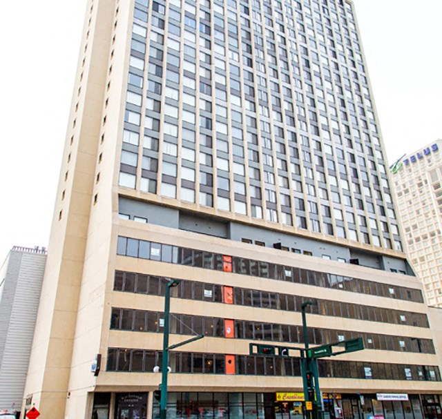 Macdonald Estates in Edmonton, AB exterior of building