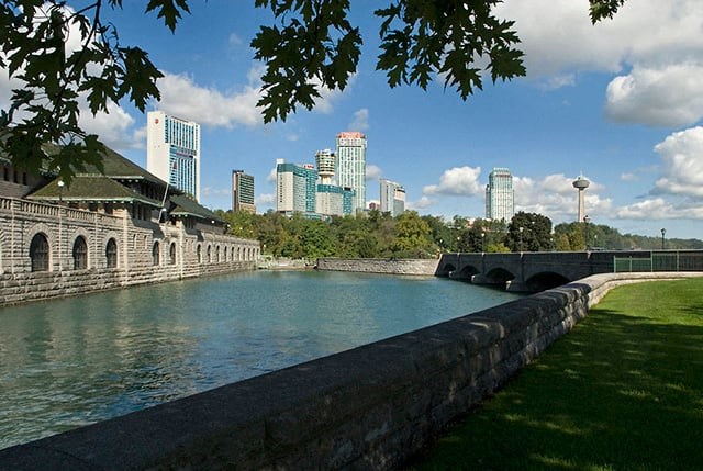 Image of the city of Niagara Falls