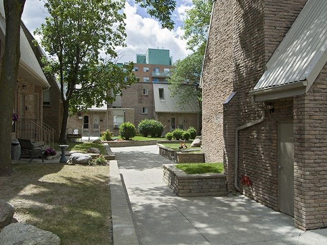 Carriage Hill in Oshawa, ON walkway to townhome complex