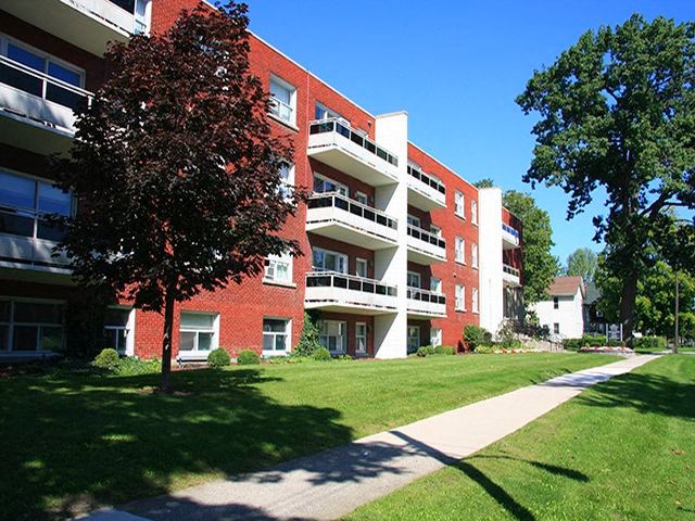 Miller Apartments exterior of building in Sarnia, ON