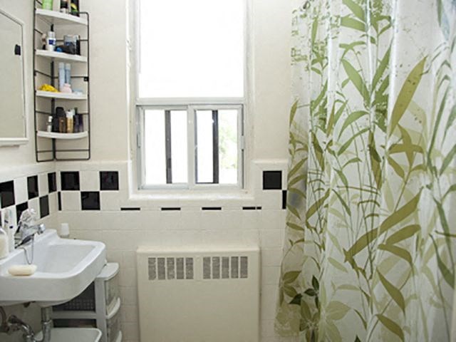 Bexhill Court Classic, generously designed bathrooms in Etobicoke, ON