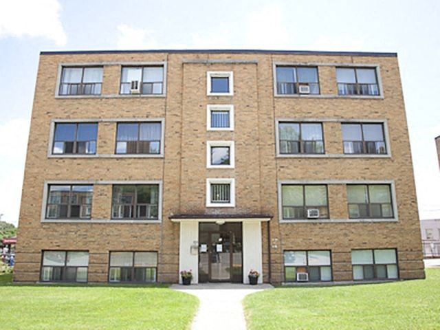 Bexhill Court Building exterior highlighting top of the line design in Etobicoke, ON