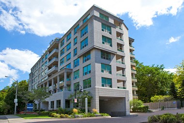 Brookbanks exterior, modern architecture and landscaping