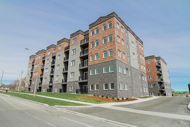 Rittenhouse in Kitchener, ON exterior of property