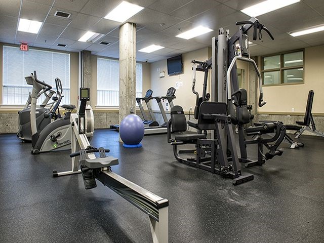 The Crest in Nanaimo, BC gym with cardio and weight machines