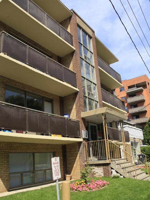 142 Vaughan Road Rentals York, ON RentCafe