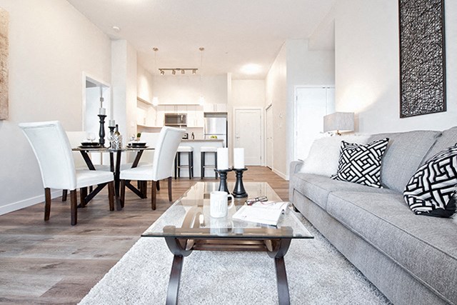 Summerhill Place in Nanaimo, BC well lit living room