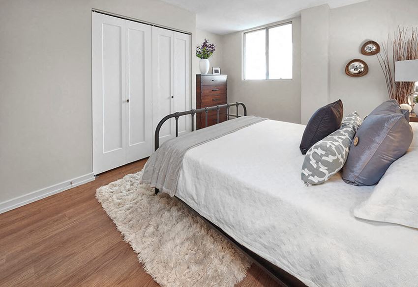 Panorama Apartments in Edmonton, AB bedroom with closet - Photo Gallery