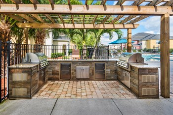 Grilling Area - Photo Gallery 14