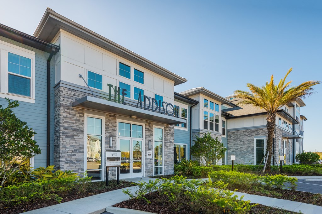 Exterior Leasing Office