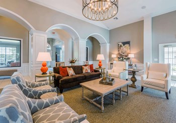 Leasing Office Clubhouse - Photo Gallery 9
