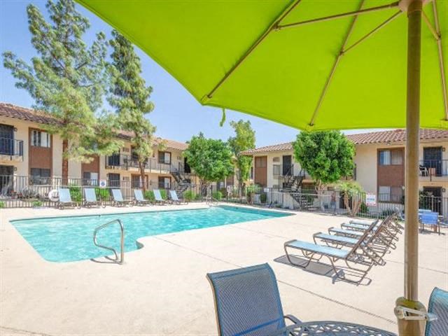 Poolside Dining Tables at Sands Apartments, Mesa