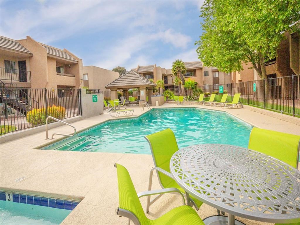Poolside Relaxing Area at Cimarron Place Apartments, Arizona