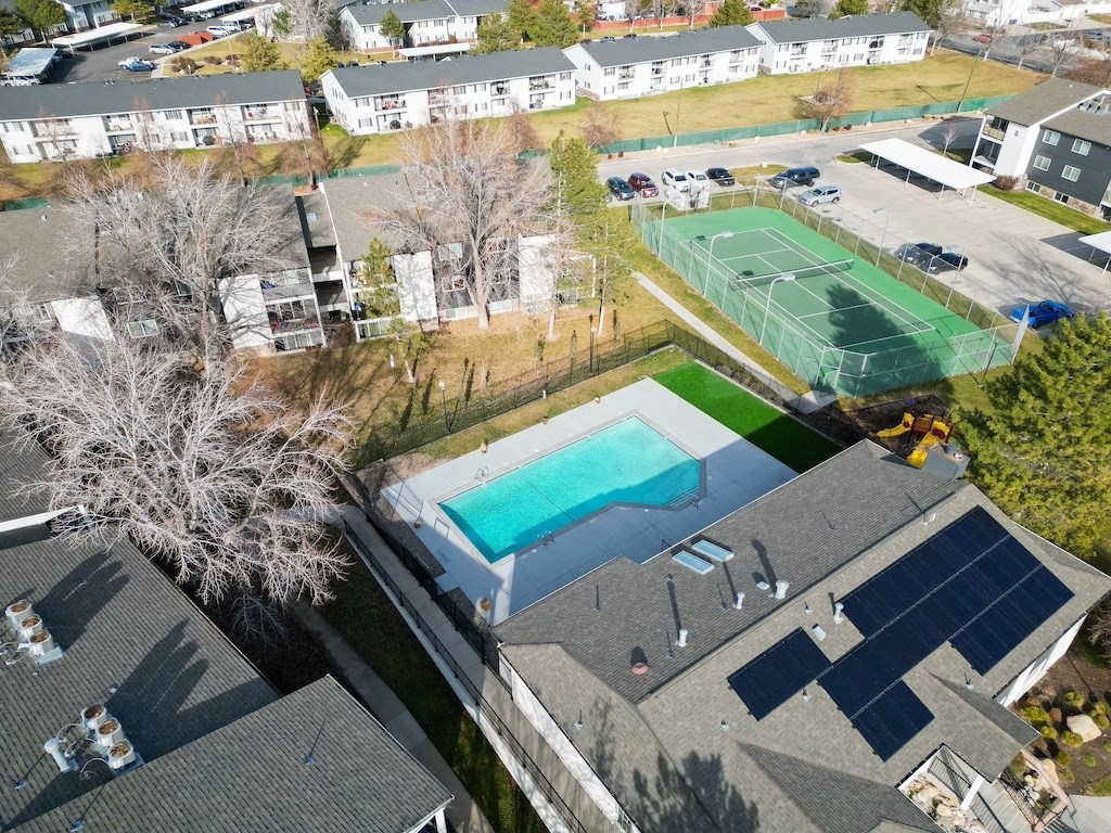 Crossroads Apartments