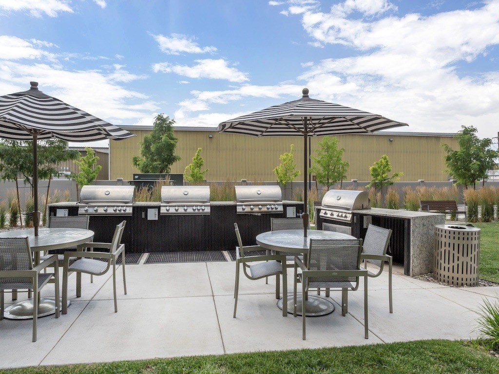 BBQ Grills at City Lofts Apartments