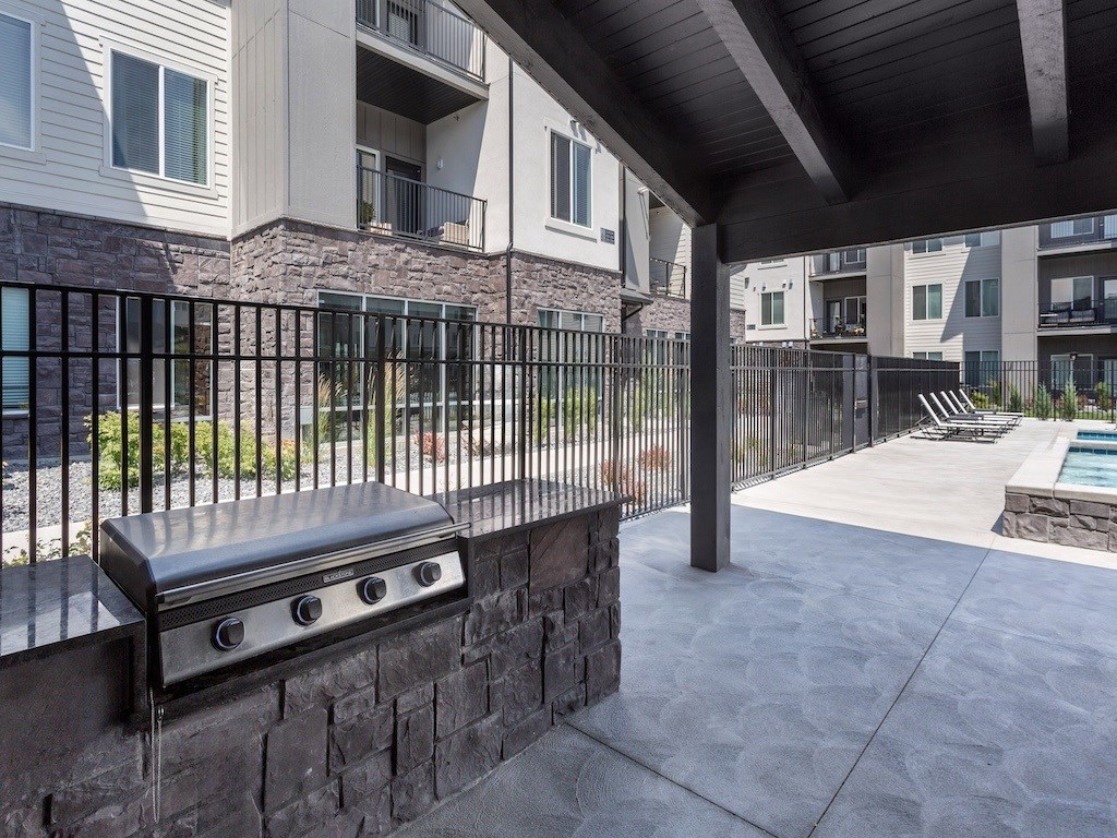 BBQ Grills at Homestead Collection