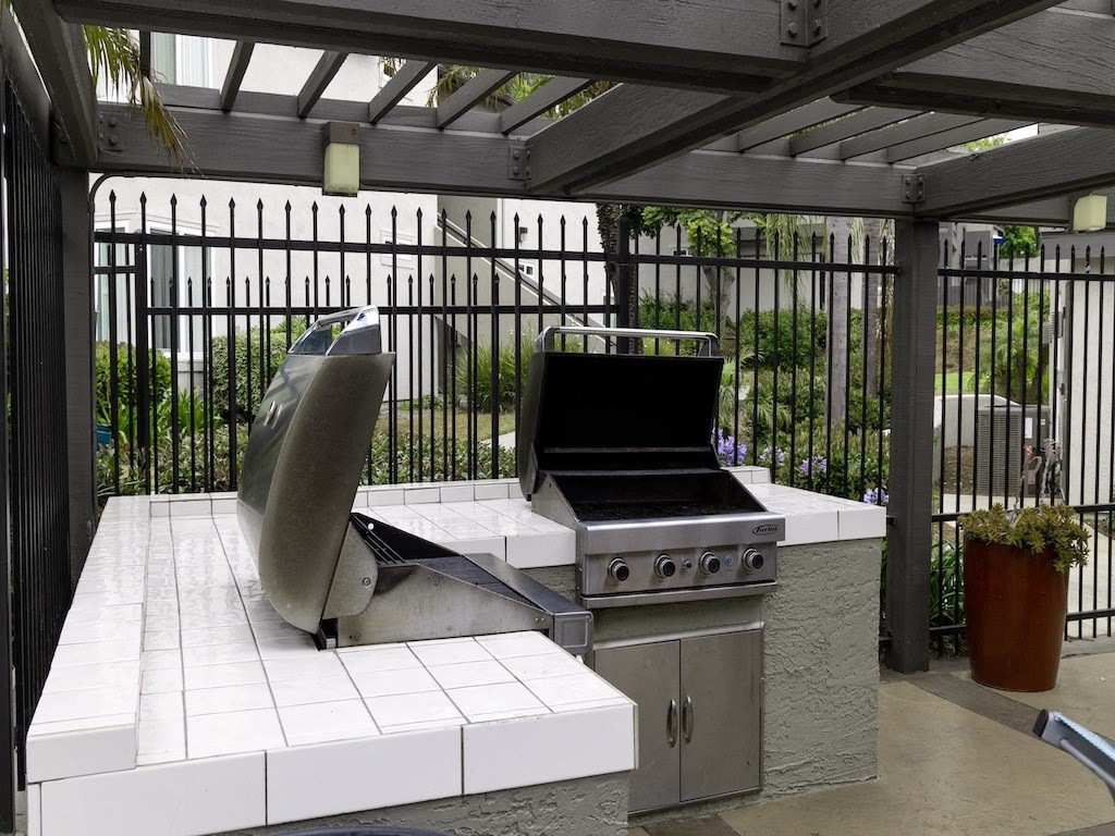 BBQ Grills at Canyon Club Apartments