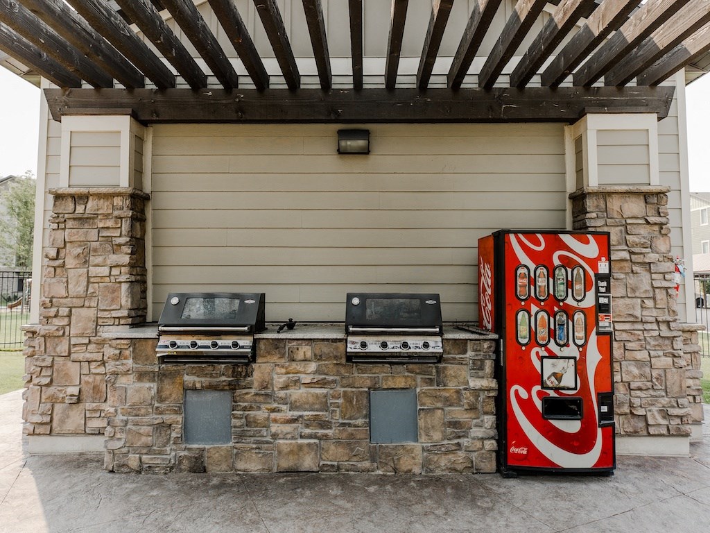 BBQ Stations at Falls at Riverwoods