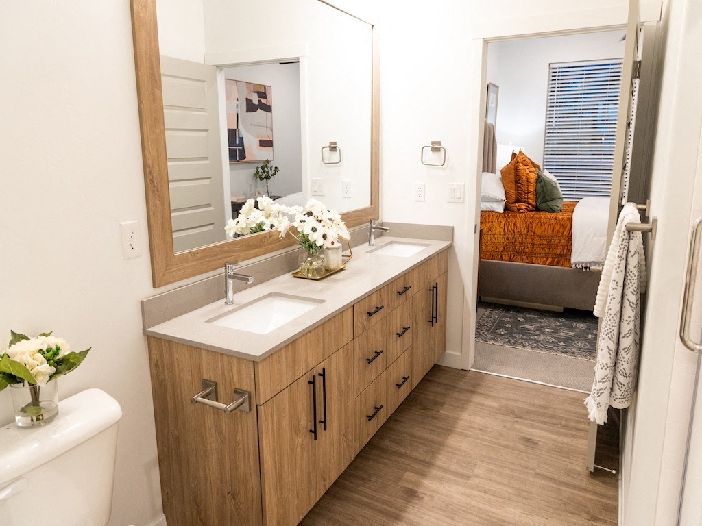 Parc On 5th Apartments And Townhomes & Parc On 5th II