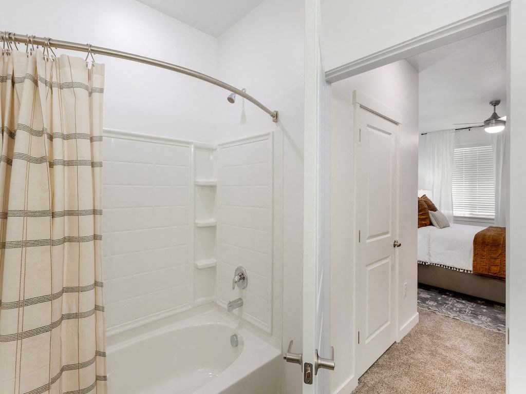 Bathroom in Main Bedroom at The Veridian