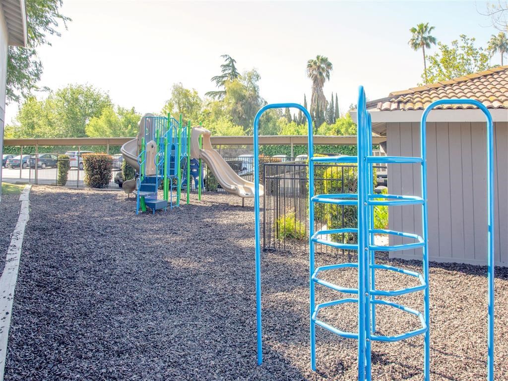 Play Area at Courtyard at Central Park Apartments, Fresno, CA, 93722