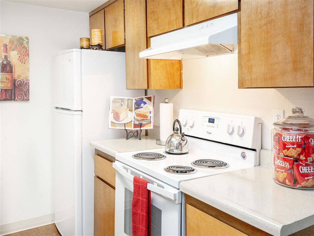 Kitchen Appliances at Courtyard at Central Park Apartments, Fresno, California