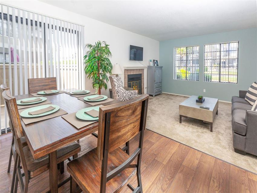 Heron Pointe Apartments & Townhomes, 5200 North Valentine, Fresno, CA