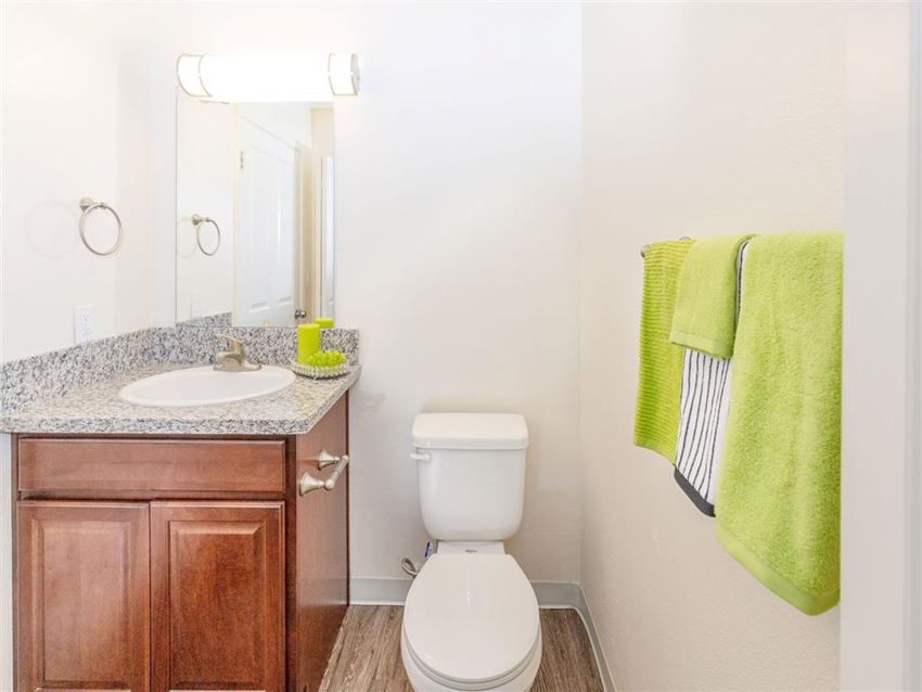 Heron Pointe Apartments & Townhomes, 5200 North Valentine, Fresno, CA