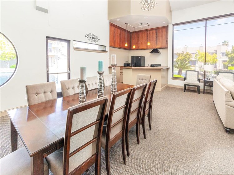 Heron Pointe Apartments & Townhomes