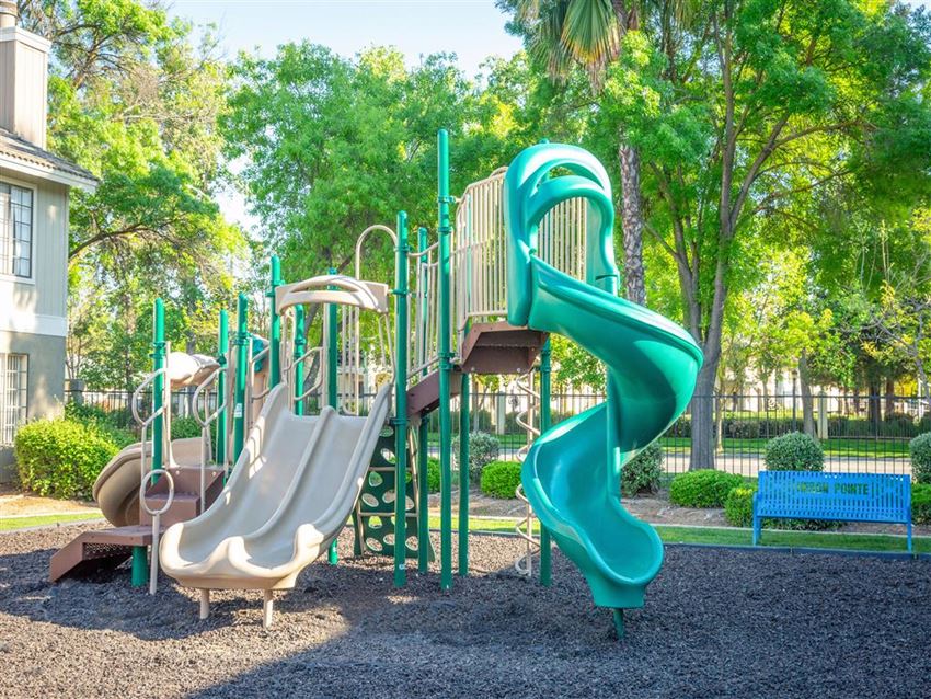 Heron Pointe Apartments & Townhomes, 5200 North Valentine, Fresno, CA