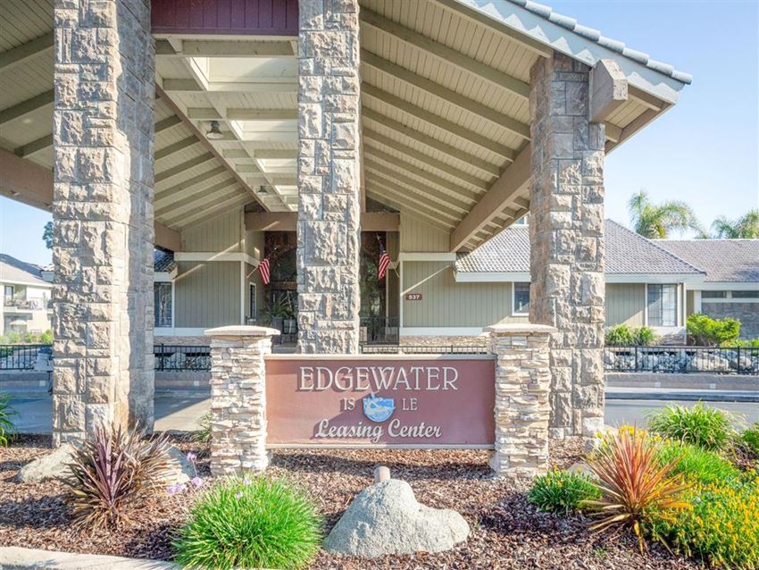 Welcoming Property Signage at Edgewater Isle Apartments & Townhomes, California, 93230 - Photo Gallery 1