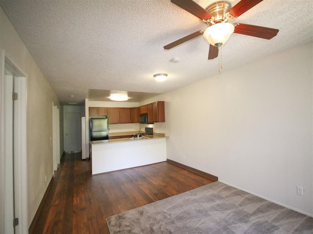 Creekside Villas Apartments