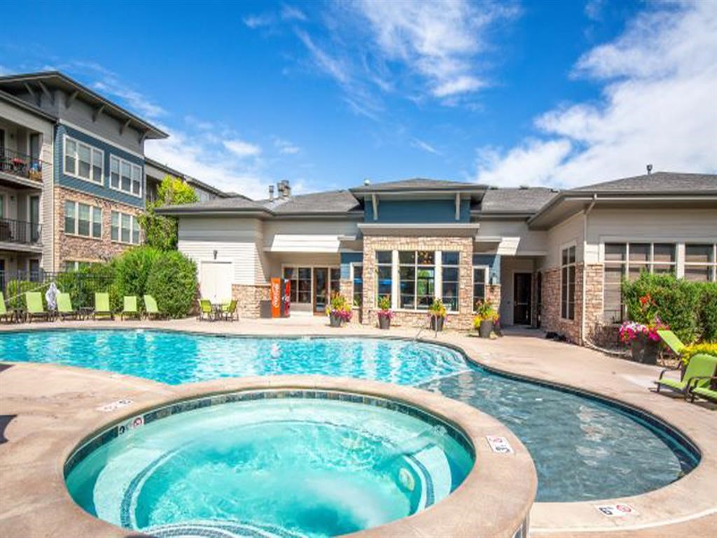 Hot Tub And Swimming Pool at Avena Apartments, Thornton, 80233