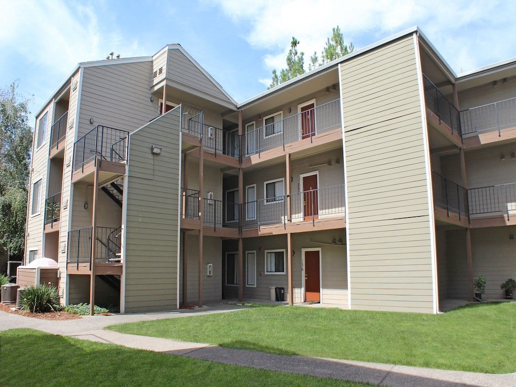 California Place Apartments