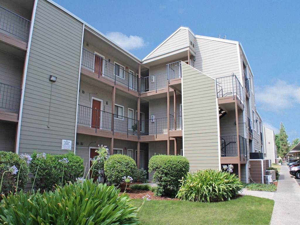 California Place Exterior View